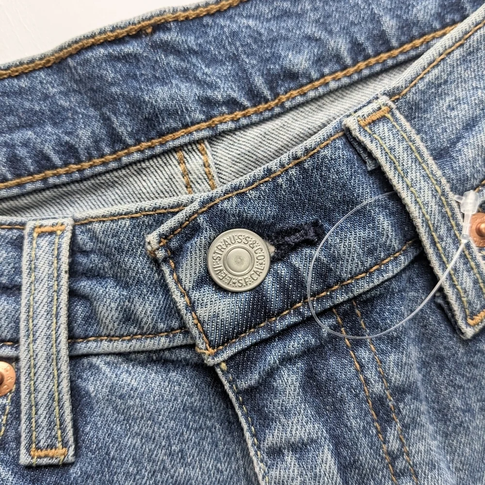 Levi's 514 Timeless Medium Wash Classic Straight-Fit Jeans